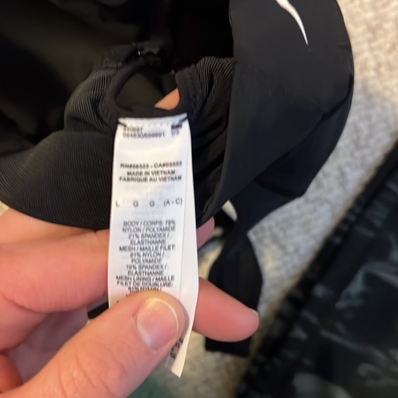 Nike Dri-Fit Set - Picture 4 of 7